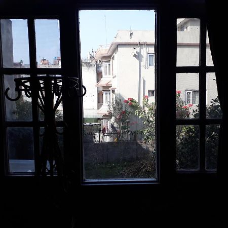 Travelers Home Kathmandu Esterno foto