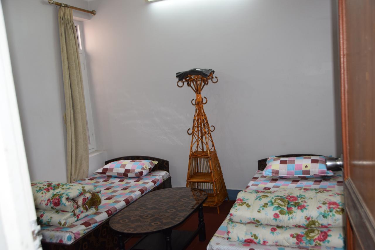 Travelers Home Kathmandu Esterno foto