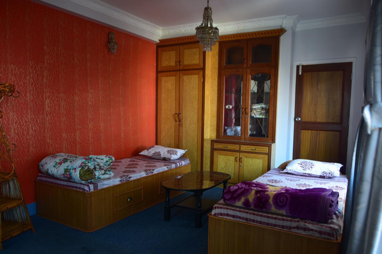 Travelers Home Kathmandu Esterno foto