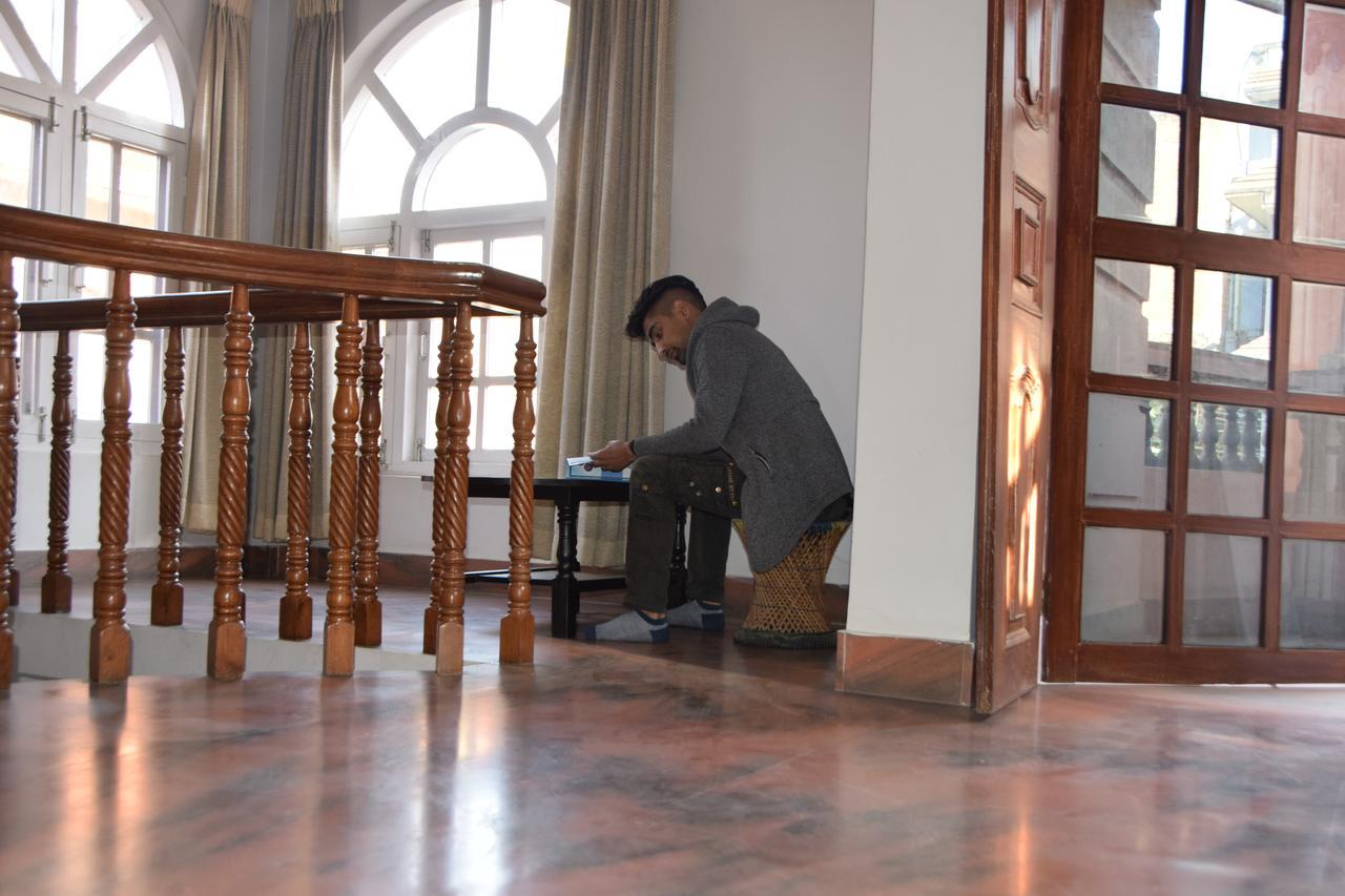 Travelers Home Kathmandu Esterno foto