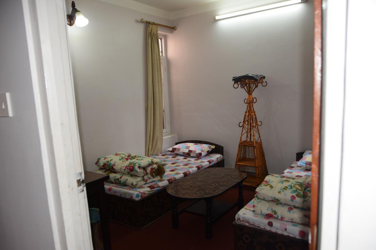 Travelers Home Kathmandu Esterno foto