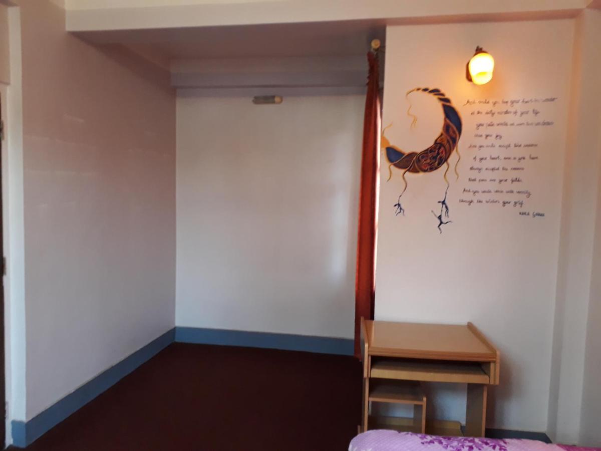 Travelers Home Kathmandu Esterno foto