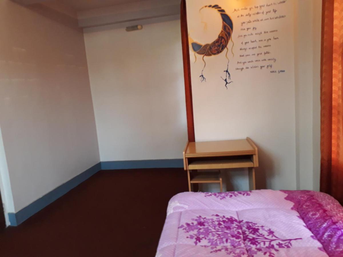 Travelers Home Kathmandu Esterno foto