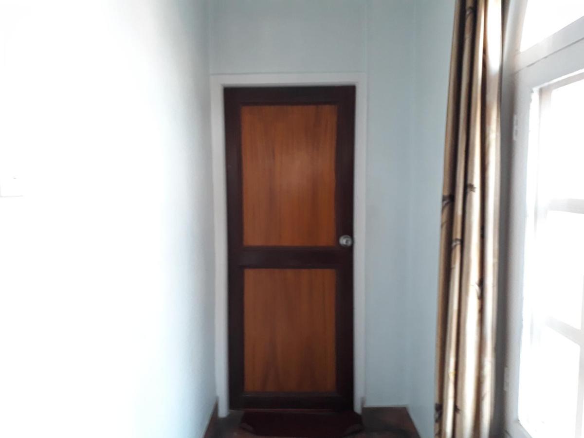 Travelers Home Kathmandu Esterno foto