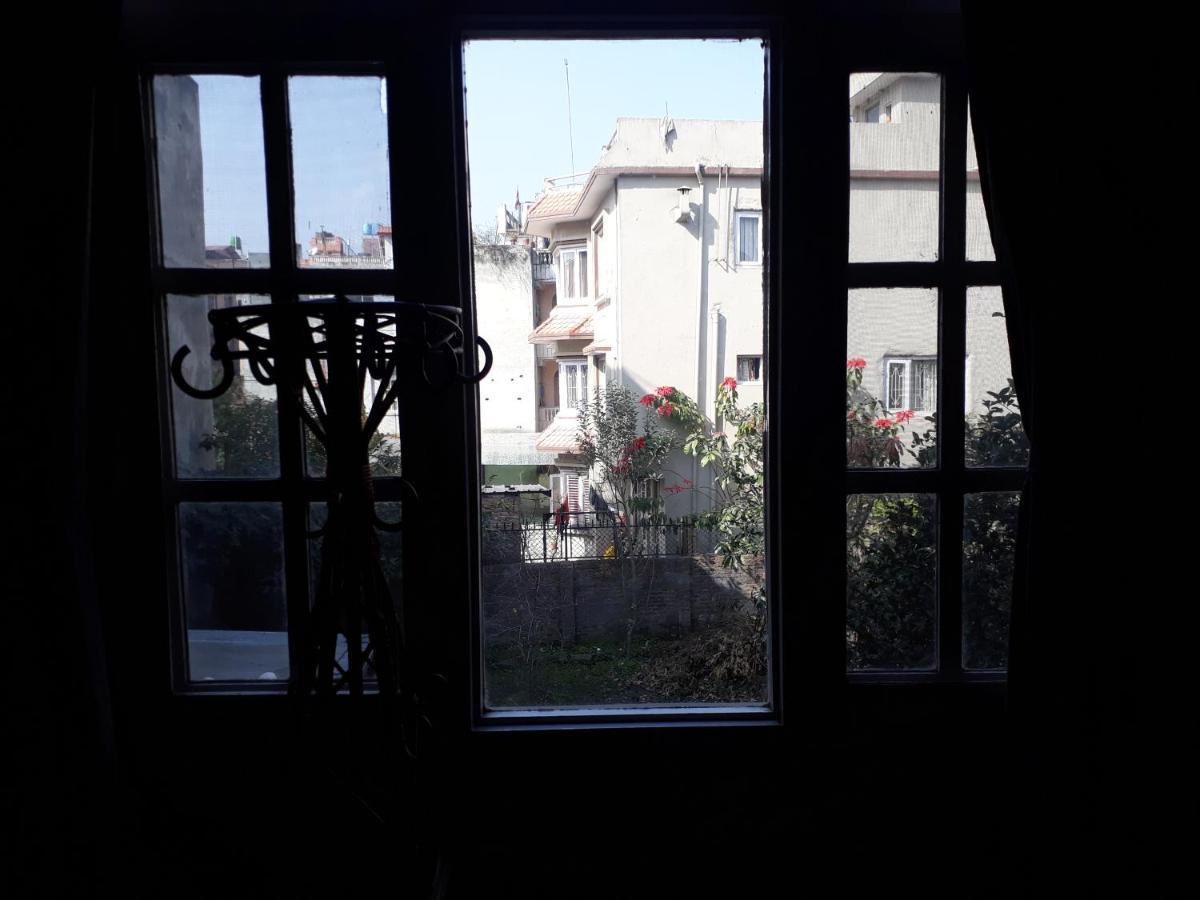 Travelers Home Kathmandu Esterno foto