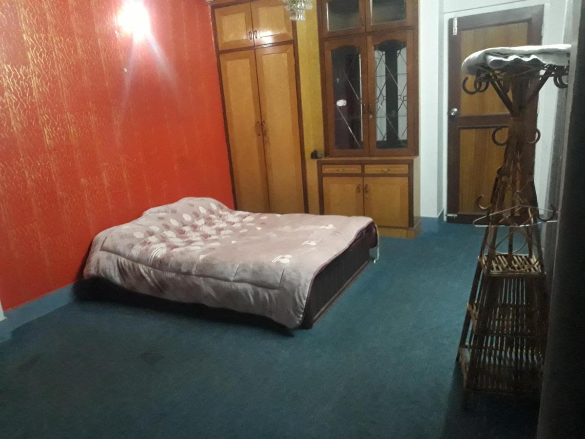 Travelers Home Kathmandu Esterno foto